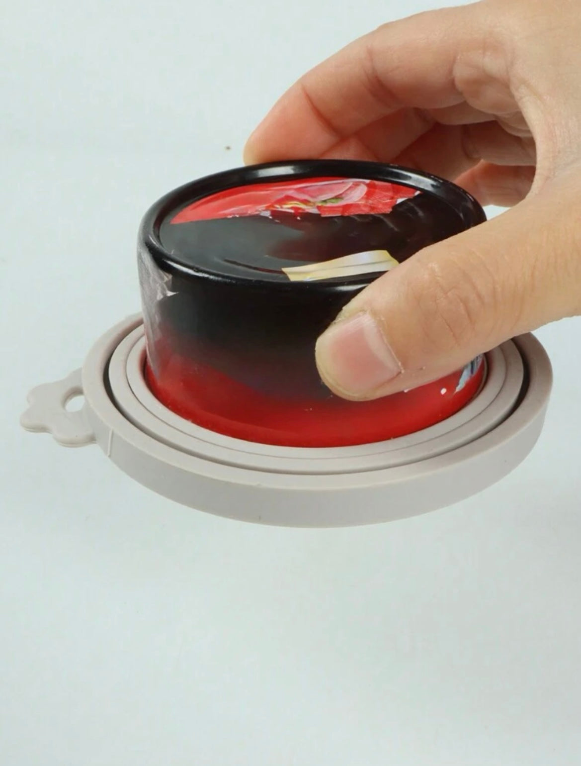 Silicone Pet Can Cover Reusable Fresh-keeping With Feeding Spoon
