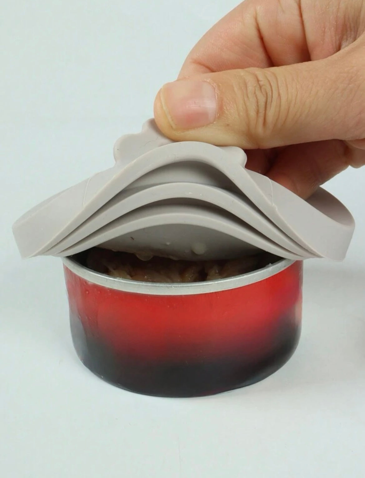 Silicone Pet Can Cover Reusable Fresh-keeping With Feeding Spoon