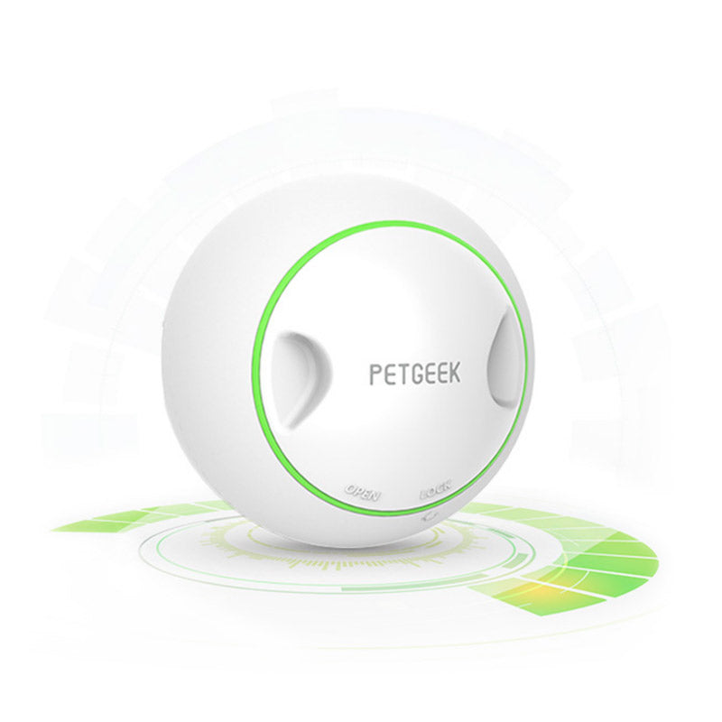 PetGeek Automatic Rolling Treat Ball