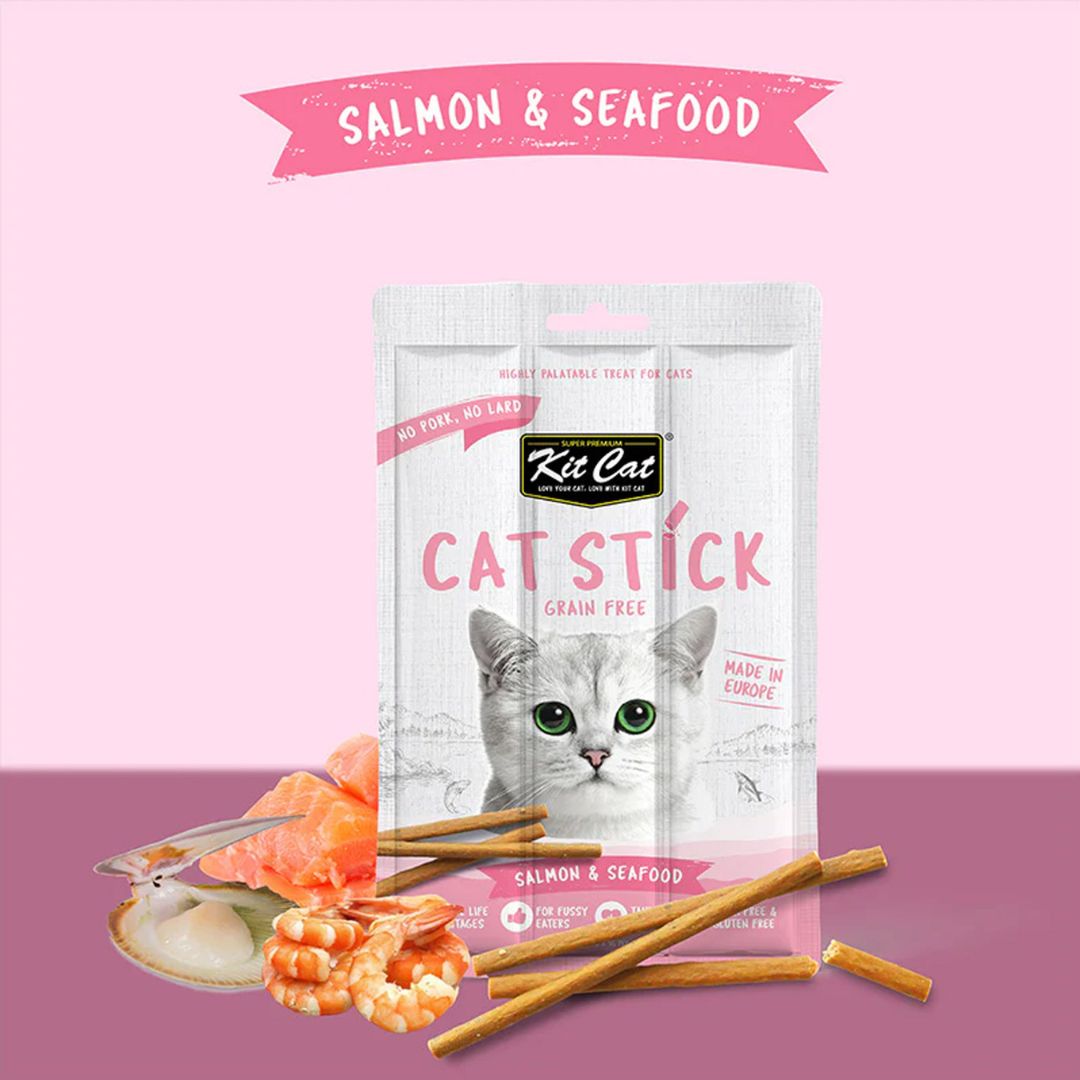 Kit Cat Sticks Salmon & Seafood is a rewarding cat treat that is perfect for your cats. A grain-free and meaty snack to encourage play and keep your pets active, this series is also great for teaching new tricks and behavior.
